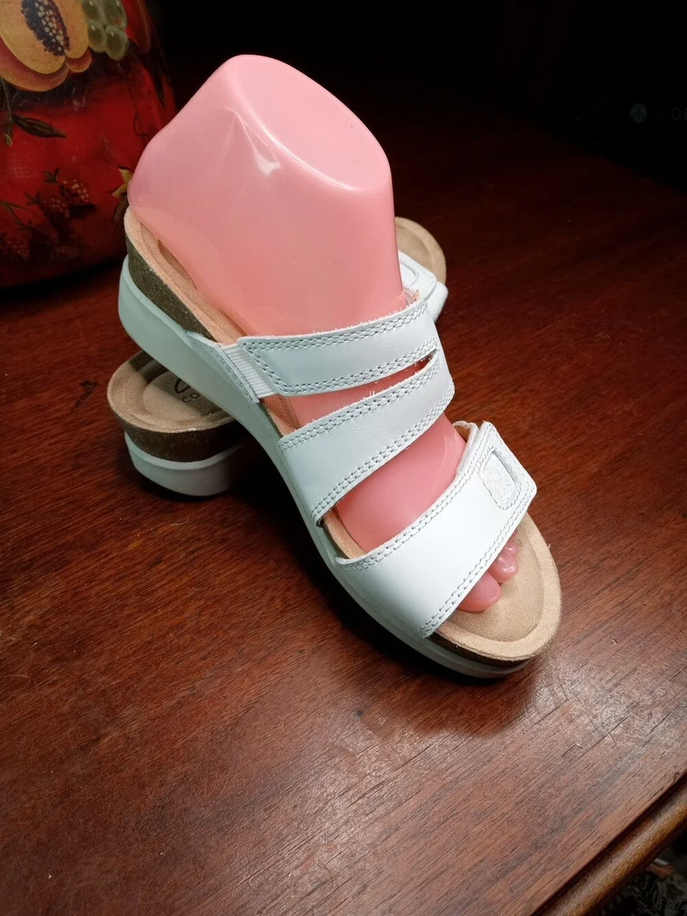 Clarks Women's Calenne Maye Style# 26177046 Size 7M White Leather Wedge Sandals
